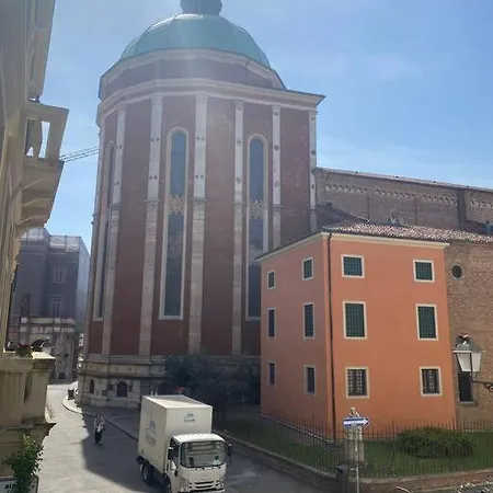Casa Milena, Nel Salotto Elegante Della Citta * ויצ'נצה